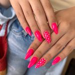 خدمات تخصصی ناخن و اکستنشن مژه نیلای