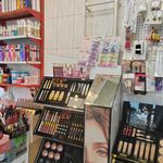 فروشگاه لوازم آرایشی و بدلیجات آرامیس بیوتی - تبریز - 8985