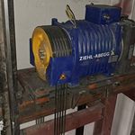 خدمات آسانسور کوروش( ۳۲ سال سابقه )