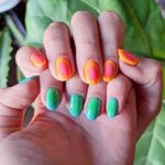 خدمات تخصصی ناخن نگار