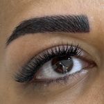خدمات تخصصی کاشت مژه عسل فروتن