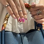 خدمات تخصصی ناخن و پدیکور مژده وکیلی