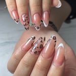 خدمات و آموزش تخصصی ناخن