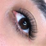 اکستنشن و لیفت مژه مَری استایلشر