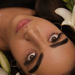 خدمات تخصصی اکستنشن مژه پارمیدا