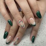 مرکز تخصصی ناخن و مژه منصوره بختیاری