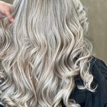 آموزشگاه و سالن زیبایی رخ شید