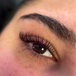 اکستنشن مژه هانیه ناصری