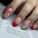 مرکز تخصصی کاشت ناخن شبنم