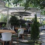 کافه رستوران  لوکاس