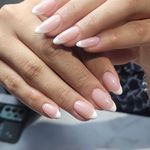 خدمات تخصصی ناخن و مژه اکرم نقی لو