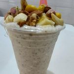 بستنی با شیر محلی و آبمیوه طبیعی