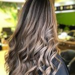 خدمات تخصصی رنگ و لایت  چهره ماندگار