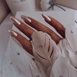 سالن تخصصى كاشت ناخن و مژه مهسا ميرواسع