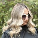 مرکز تخصصی رنگ٬لایت و کراتین بهناز مرادی