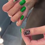 کاشت ناخن پودر و ژل