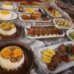 سفره خانه کلبه چوبی