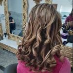 زیباکده سمانه