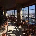 کافی شاپ پاییز