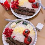 رستوران و بیرون بر دارچین