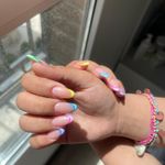 خدمات تخصصی ناخن نگار