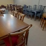 فروشگاه مبلمان مکعب چوبی