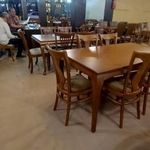 فروشگاه مبلمان مکعب چوبی