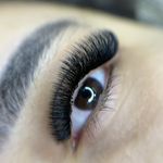 خدمات تخصصی اکستنشن مژه طلا