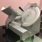 خرده فروشی کالباس و سوسیس