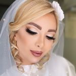 خدمات تخصصی میکاپ و شنیون و مژه اکبری