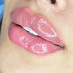 کلینیک زیبایی و درمانی دکتر رویا دهقانی