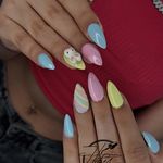 خدمات کاشت و ترمیم ناخن هدیه