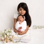 عکاسی نوزاد در منزل پروازی