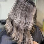 آرایشگاه زنانه عاطی بیوتی(آفر ناخن ورنگ)