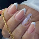 خدمات تخصصی و آموزش ناخن هانی