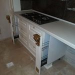 کابينت شرق چوب