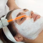 پاکسازی و فشیال تخصصی پوست فاطمه توکلی