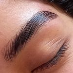 خدمات تخصصی اکستنشن مژه آسایش