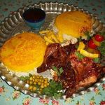 سفره خانه وسنت سرای حافظ