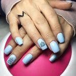 آموزش و خدمات تخصصی کاشت ناخن