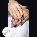 آموزش و خدمات تخصصی کاشت ناخن