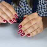 خدمات تخصصی کاشت ناخن ناهید