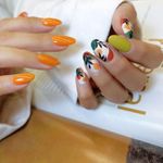 طراحی و کاشت ناخن آیدا