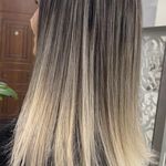 آرایشگاه زنانه و عروس سرای روناس