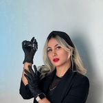 خدمات تخصصی ناخن غزاله وحیدیان
