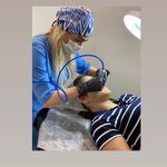 کلینیک پوست و مو و لیزر نیلوفر آبی