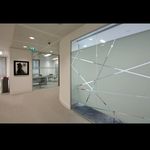 شیشه بری و نصب شیشه شاهان