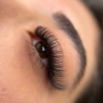 مرکز کاشت مژه عاطفه عزیزی