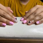 سالن کاشت ناخن فرزان