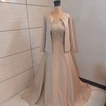 مزون و پوشاک زنانه سمیه صادقی
